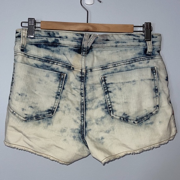 Mossimo Y2K Flag Acid Washed High Rise Jean Shorts - Picture 4 of 10